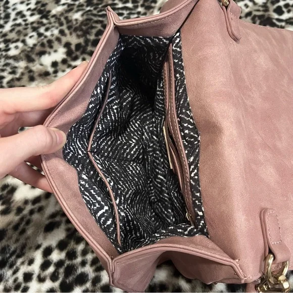 Urban Expressions women’s dusty pink saddle bag boho - Picture 8 of 13